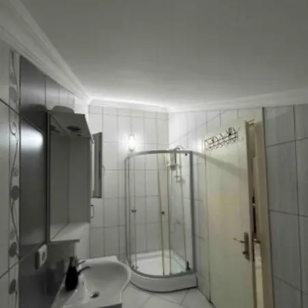 Ces Vila